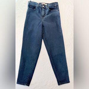 Signature by Levi Strauss Mom Jeans High Rise Blue ankle Jeans 28W